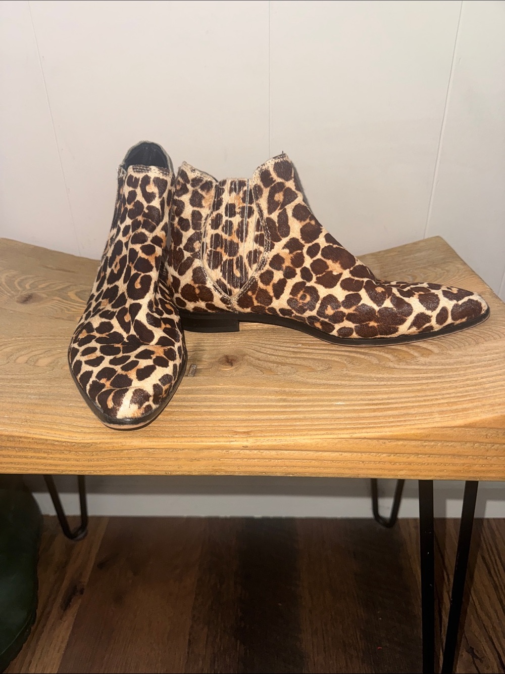 Women’s Rebecca Minkoff Leopard Print Chelsea Boots Size 6.5 - Picture 4 of 7